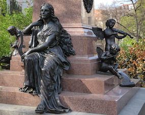 Leipzig, Mendelssohndenkmal (lipzi tours)